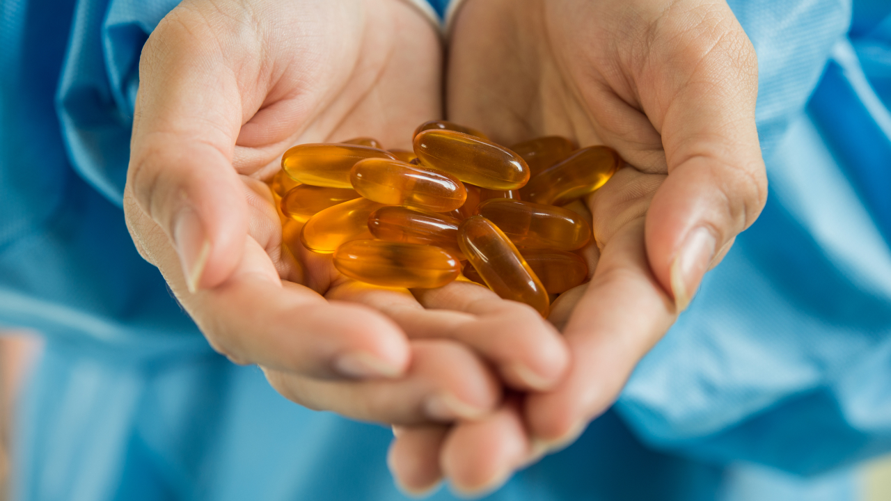 A handful of gel capsules